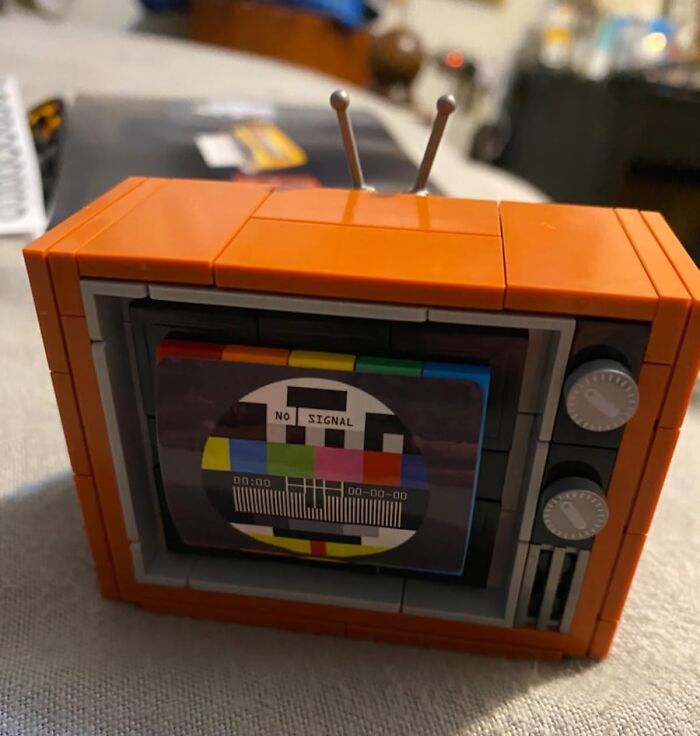  They Can Appreciate The Aesthetic Of Analog Tech Without The Back Pain Of Lifting A Crt Monitor By Constructing The Typewriter, Walkman, And Retro TV Building Set Out Of Lightweight Bricks