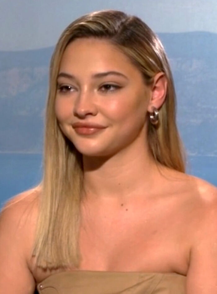 Actress and Model Madelyn Cline, 28