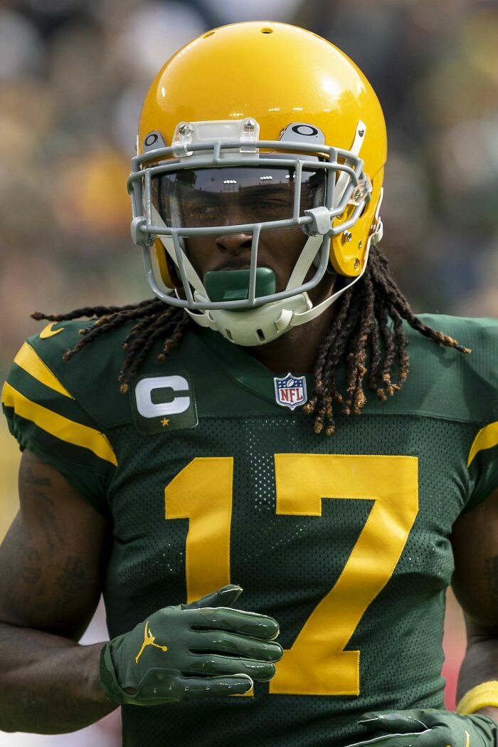 American Footballer Davante Adams, 33