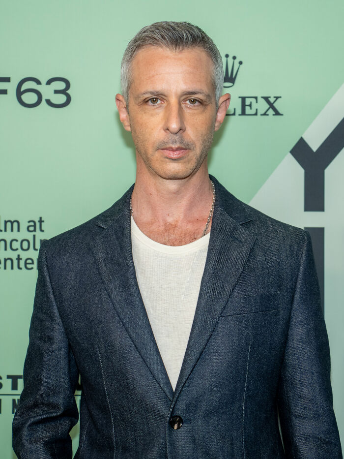 Actor Jeremy Strong, 47