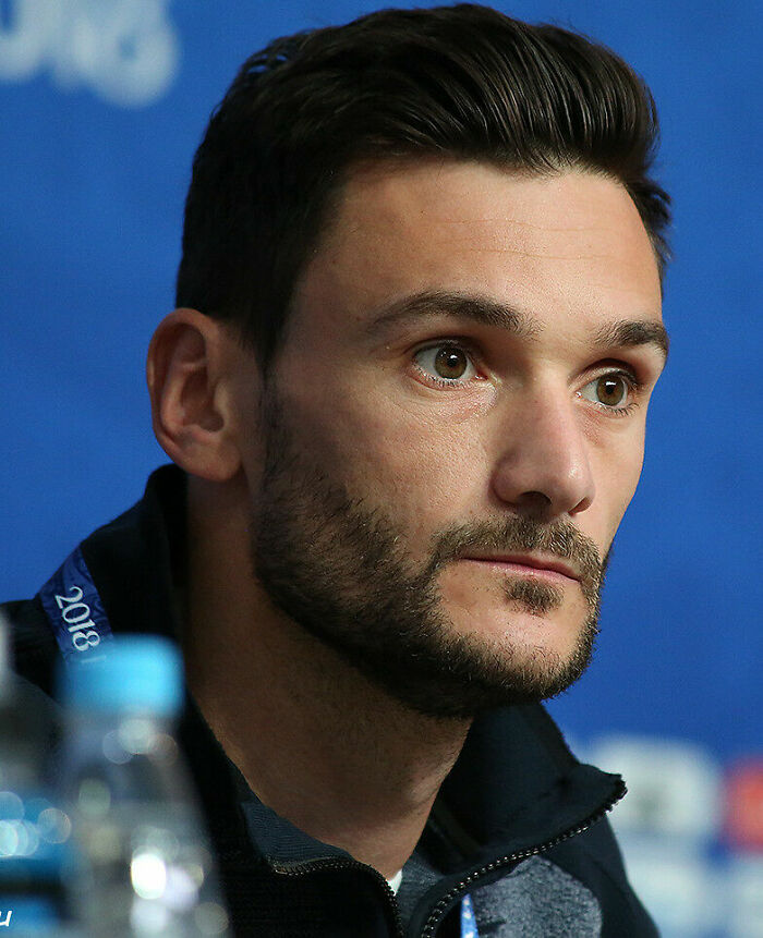 Footballer Hugo Lloris, 39