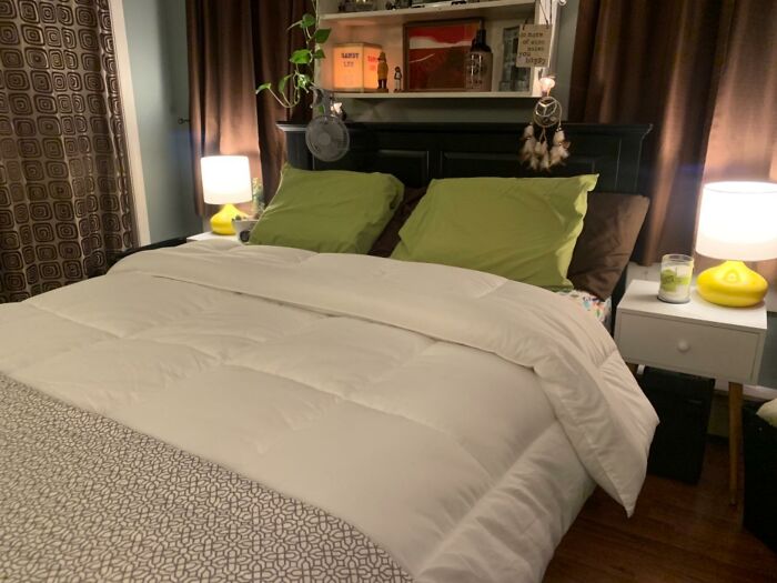 The Nightly War Over The Thermostat Can Now Be Officially Declared A Truce Thanks To The Microfiber Dual Zone Comforter 