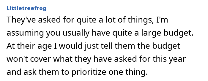 Comment text explaining a dad promising to contribute $400 per kid for Christmas but causing mom to panic after changing his mind. Comment text explaining a dad promising to contribute $400 per kid for Christmas but causing mom to panic after changing his mind.