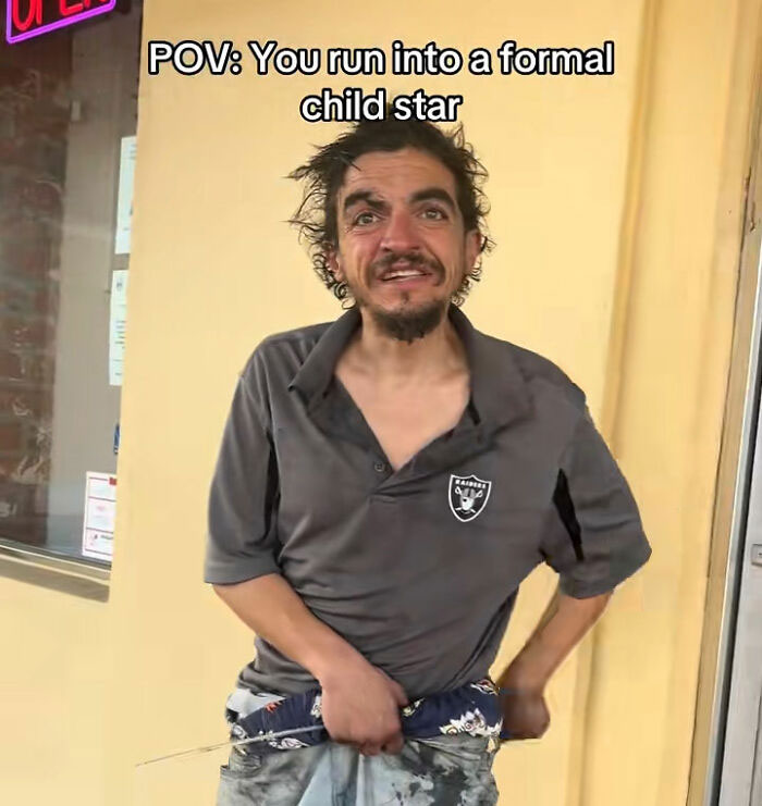 Man in worn clothes standing outside a building, highlighting Tylor Chase’s co-star homelessness and urgent support request. Man in worn clothes standing outside a building, highlighting Tylor Chase’s co-star homelessness and urgent support request.