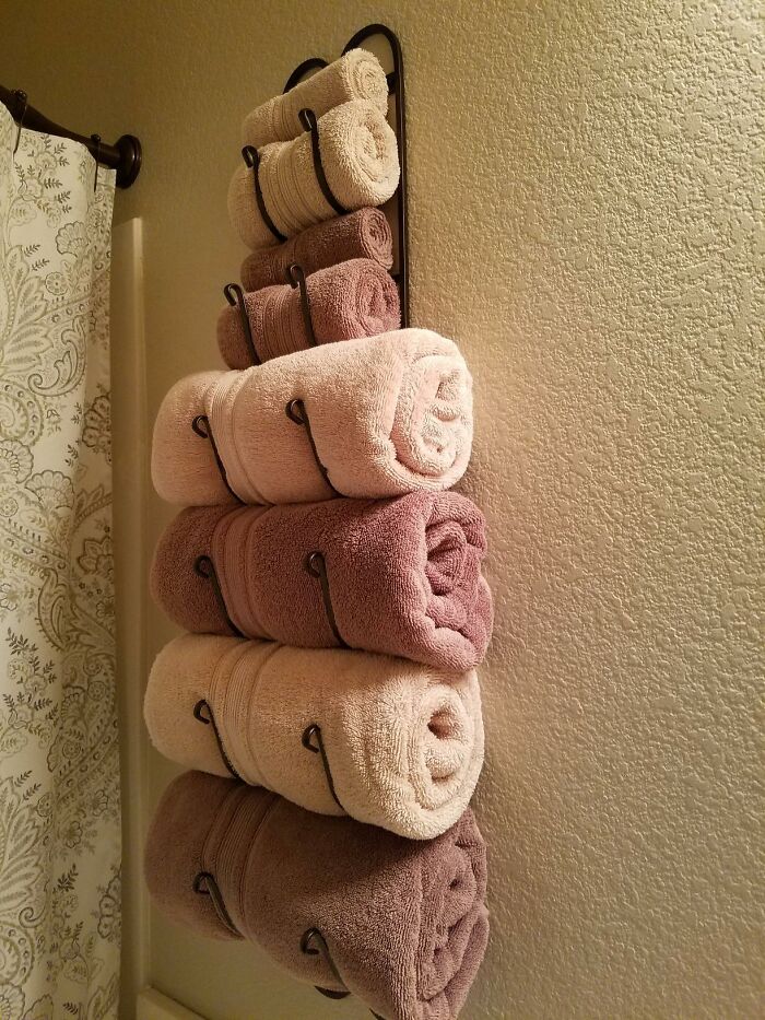 Turn Your Towels Into A Fancy, Five-Star Hotel Situation With A Wall Mounted Towel Rack 
