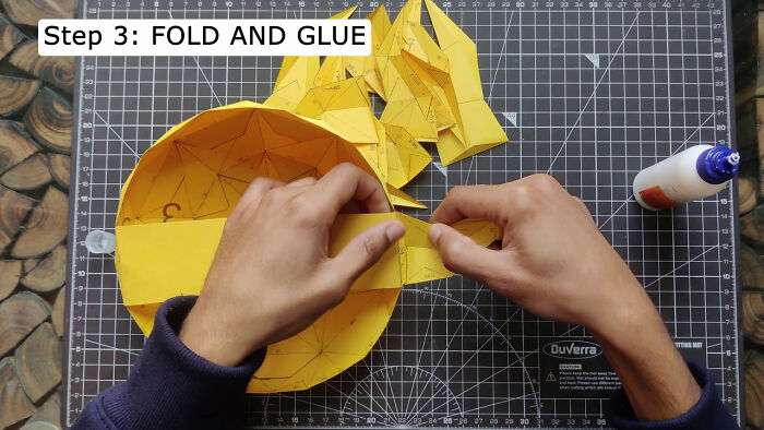 I Couldn't Find Affordable Wall Art, So I Designed A Low-Poly "Sun & Moon" Out Of Paper I Couldn't Find Affordable Wall Art, So I Designed A Low-Poly "Sun & Moon" Out Of Paper