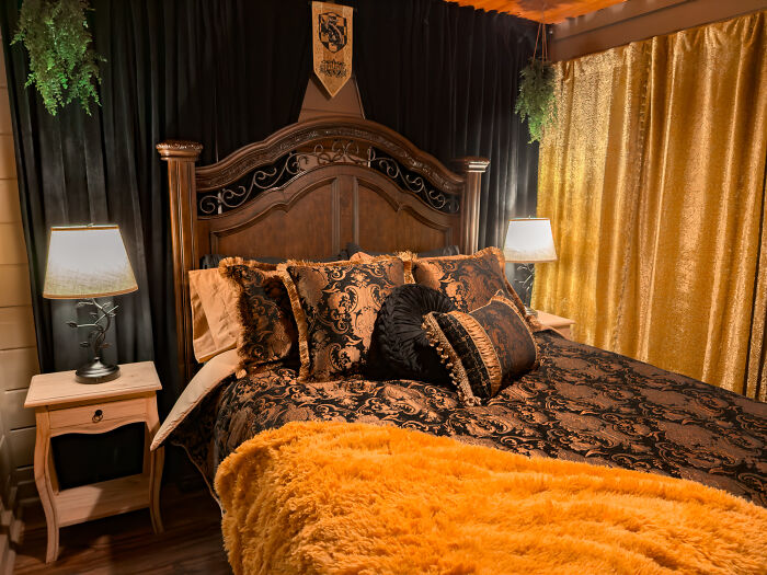 My Magical Harry Potter Cabin Has A Secret Tavern And A Portrait That Actually Moves My Magical Harry Potter Cabin Has A Secret Tavern And A Portrait That Actually Moves