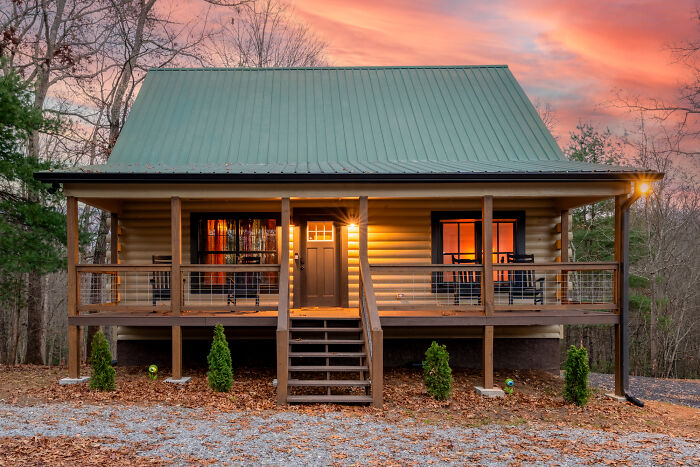 My Magical Harry Potter Cabin Has A Secret Tavern And A Portrait That Actually Moves My Magical Harry Potter Cabin Has A Secret Tavern And A Portrait That Actually Moves