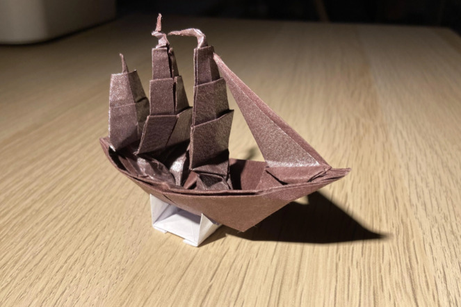 I Started Teaching Free Craft Classes To My Elderly Neighbors During Lockdown. Here’s What Happened Next.