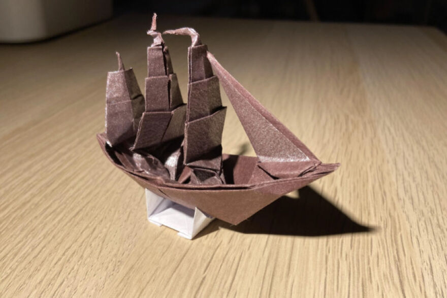 I Started Teaching Free Craft Classes To My Elderly Neighbors During Lockdown. Here's What Happened Next.