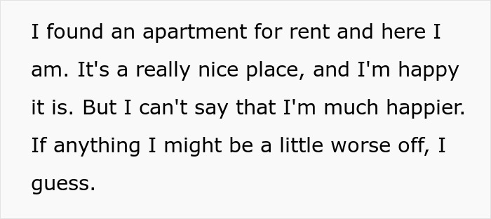 Text message conversation revealing secret texts of fiancé complaining about appearance and worried about wedding photos. Text message conversation revealing secret texts of fiancé complaining about appearance and worried about wedding photos.