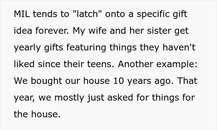 Text screenshot showing a family member’s yearly gift struggles, highlighting grandma’s weird Christmas competition. Text screenshot showing a family member’s yearly gift struggles, highlighting grandma’s weird Christmas competition.