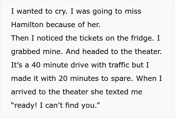 Text screenshot showing a woman’s frustration with her unpunctual friend who paints nails before the event and leaves her waiting alone.