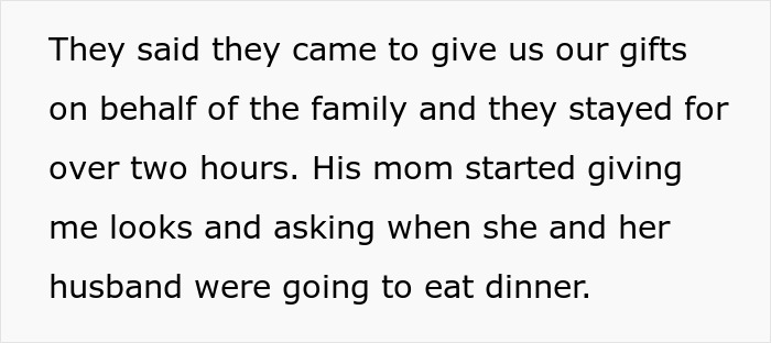 Text excerpt about a woman reheating pizza leftovers for MIL who arrived unannounced at Christmas and the conflict that followed. Text excerpt about a woman reheating pizza leftovers for MIL who arrived unannounced at Christmas and the conflict that followed.