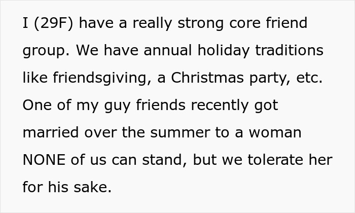 Text post with a woman sharing holiday plans disrupted after host cancels Christmas due to random invitees.