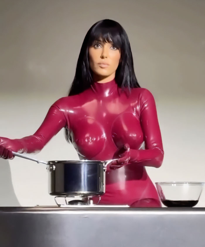 Bianca Censori's "Vulgar" Debut Art Performance Blasted As "Misogyny"