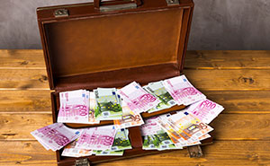 “It’s So Weird, I Still Get Chills”: 29 Unresolved Mysteries People Carry With Them