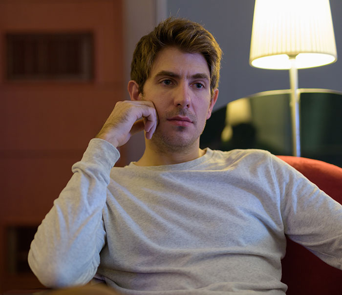 Guy Kicks Siblings Out After They Share What 'Surprise' They Planned Guy Kicks Siblings Out After They Share What 'Surprise' They Planned