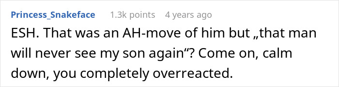 Screenshot of a Reddit comment discussing a step-grandpa banned from visiting kids after denying candy for refusing hug from granny. Screenshot of a Reddit comment discussing a step-grandpa banned from visiting kids after denying candy for refusing hug from granny.