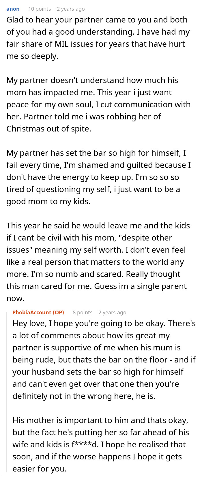 Screenshot of an online forum discussing a woman upset about her son’s partner giving tacky little trinkets despite her requests. Screenshot of an online forum discussing a woman upset about her son’s partner giving tacky little trinkets despite her requests.
