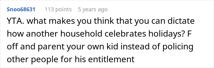 Reddit comment criticizing a dad demanding family skips Hanukkah gifts over his son's tantrum and spoiled behavior.