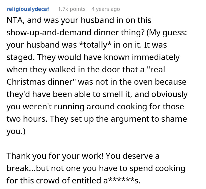 Alt text: Woman reheats pizza leftovers for MIL who shows up unannounced at Christmas and faces backlash from family. Alt text: Woman reheats pizza leftovers for MIL who shows up unannounced at Christmas and faces backlash from family.