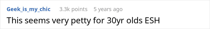 Screenshot of an online comment discussing an employee pushing back against a vegan-only club and starting beef literally. Screenshot of an online comment discussing an employee pushing back against a vegan-only club and starting beef literally.