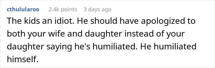 Screenshot of a Reddit comment criticizing a guy for not apologizing after wearing an inappropriate shirt to dinner with girlfriend’s parents. Screenshot of a Reddit comment criticizing a guy for not apologizing after wearing an inappropriate shirt to dinner with girlfriend’s parents.