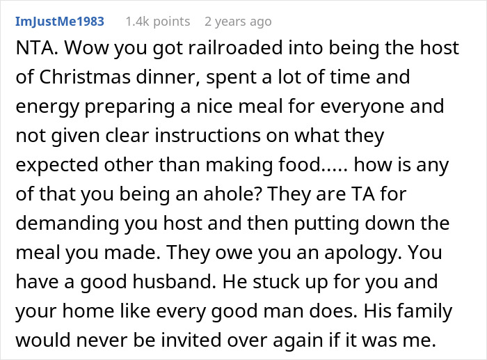 Screenshot of a forum comment discussing a family upset about a vegetarian host not preparing ham for Christmas dinner. Screenshot of a forum comment discussing a family upset about a vegetarian host not preparing ham for Christmas dinner.