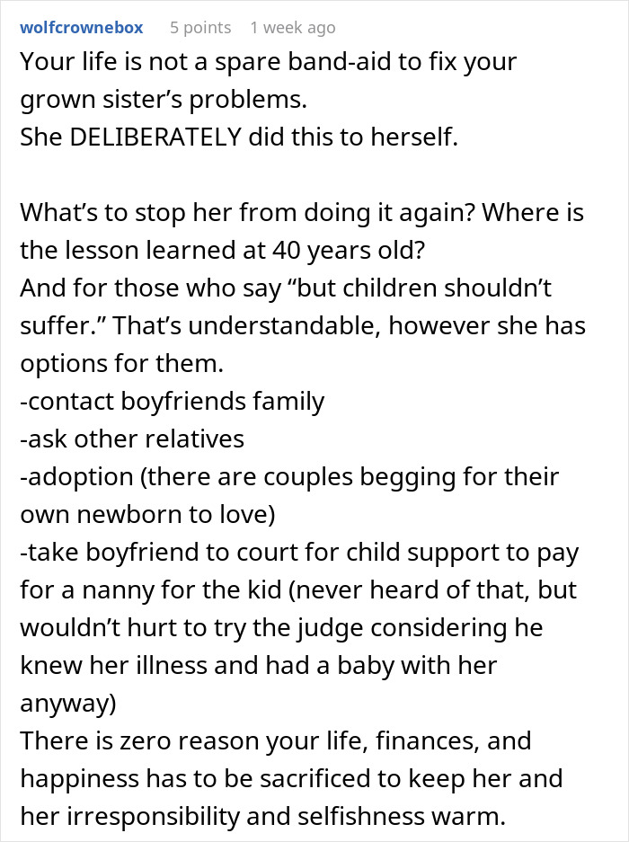 Comment discussing a childfree woman refusing responsibility for her sister’s newborn due to her sister’s choices.