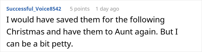 Comment text on a white background about Christmas gift revenge involving a rich aunt and a petty dad.