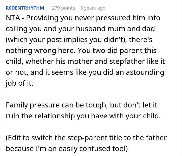 Reddit comment discussing family pressure and step-parent roles after woman lets nephew call her mom. Reddit comment discussing family pressure and step-parent roles after woman lets nephew call her mom.