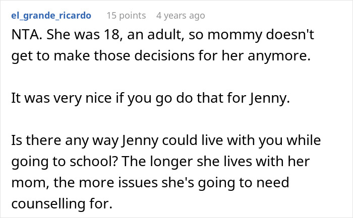 Reddit comment discussing aunt pay niece tummy tuck drama and the impact of living arrangements on counseling needs.