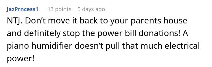 Comment text discussing a piano humidifier and advising against returning a donated inherited piano to parents' house.
