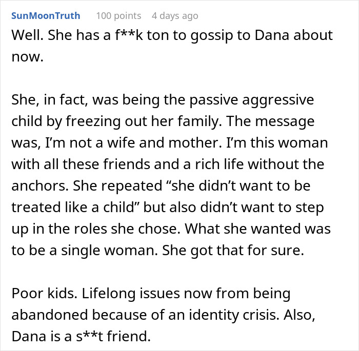 Reddit comment discussing phone dependence causing family issues and divorce due to prioritizing phone over family relationships.