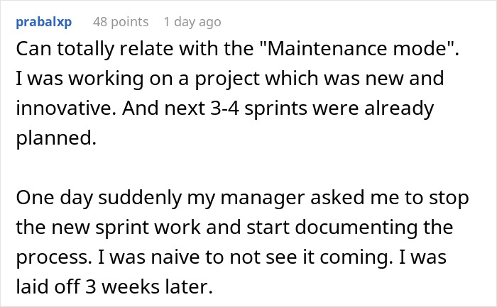 Comment describing subtle red flags indicating job insecurity and unexpected layoffs shared on a discussion forum.