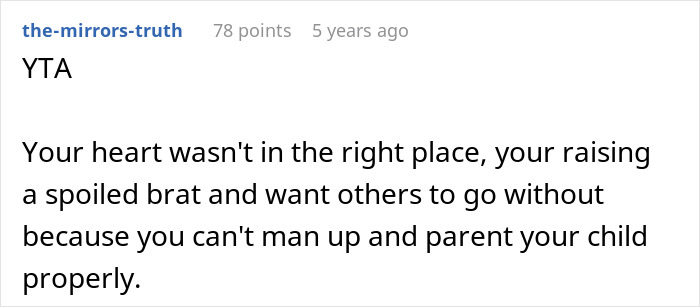Reddit user criticizing a dad for demanding no Hanukkah gifts to avoid his spoiled son's tantrum.