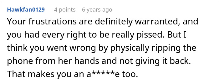 Screenshot of a Reddit comment discussing frustration over phone dependence affecting family relationships. Screenshot of a Reddit comment discussing frustration over phone dependence affecting family relationships.