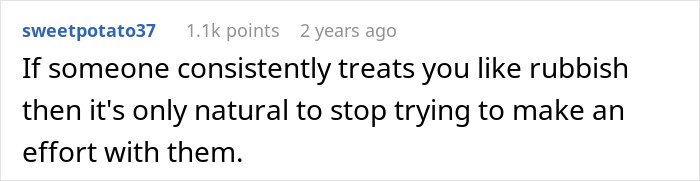 Text post showing a woman upset that son’s partner came without a gift after asking no more tacky little trinkets. Text post showing a woman upset that son’s partner came without a gift after asking no more tacky little trinkets.