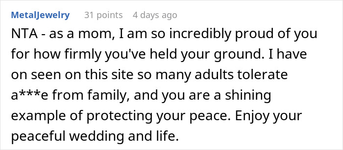 Screenshot of a comment praising a man for cutting off parents after their revenge for planning a small wedding.