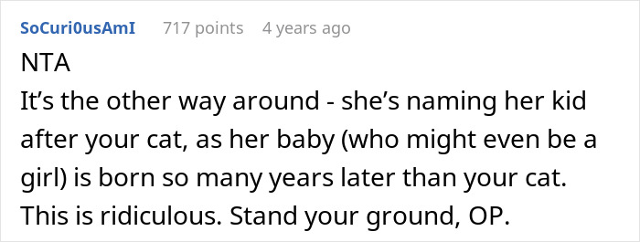 Screenshot of a Reddit comment discussing a sister demanding family rehomes or renames an 11-year-old cat over name sharing. Screenshot of a Reddit comment discussing a sister demanding family rehomes or renames an 11-year-old cat over name sharing.
