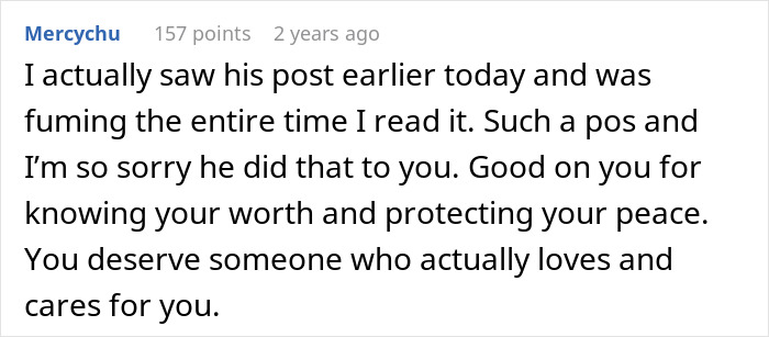 Online comment reacting to guy venting about his girlfriend wanting him to close her closet door. Online comment reacting to guy venting about his girlfriend wanting him to close her closet door.