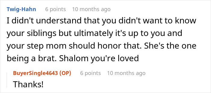 Online conversation showing a discussion about refusing to establish relationships between fathers and kids. Online conversation showing a discussion about refusing to establish relationships between fathers and kids.