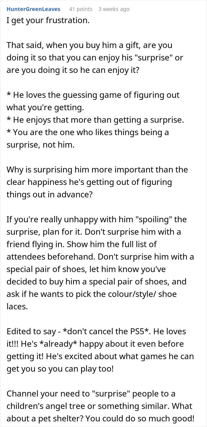 Comment discussing frustration over PS5 gift surprises and how the guy really wants a PS5 for Xmas but ends up empty-handed.