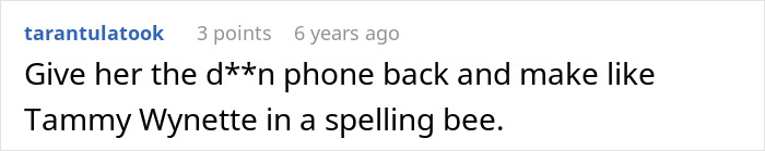 Screenshot of an online comment discussing phone dependence affecting family relationships and causing divorce issues. Screenshot of an online comment discussing phone dependence affecting family relationships and causing divorce issues.
