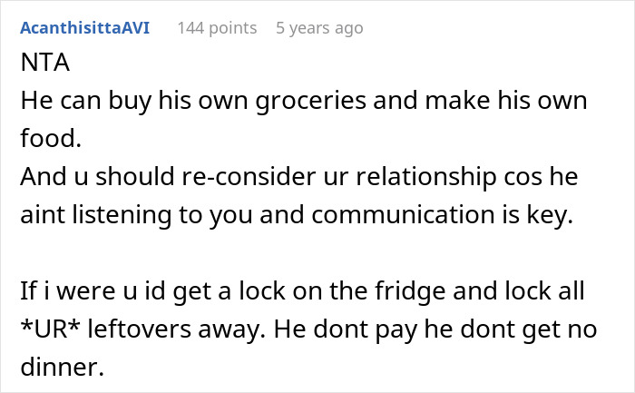 Screenshot of an online comment advising a woman to reconsider her relationship after her boyfriend salts a pot of chili. Screenshot of an online comment advising a woman to reconsider her relationship after her boyfriend salts a pot of chili.