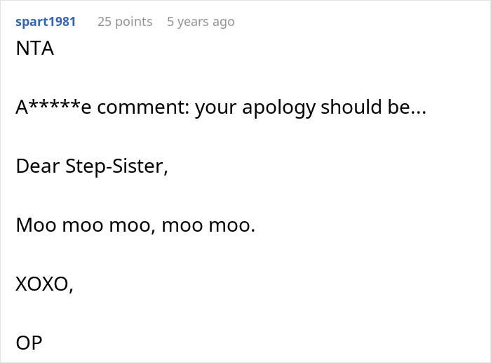 Screenshot of an online comment venting about girlfriend wanting him to close her closet door, sparking public clap back. Screenshot of an online comment venting about girlfriend wanting him to close her closet door, sparking public clap back.
