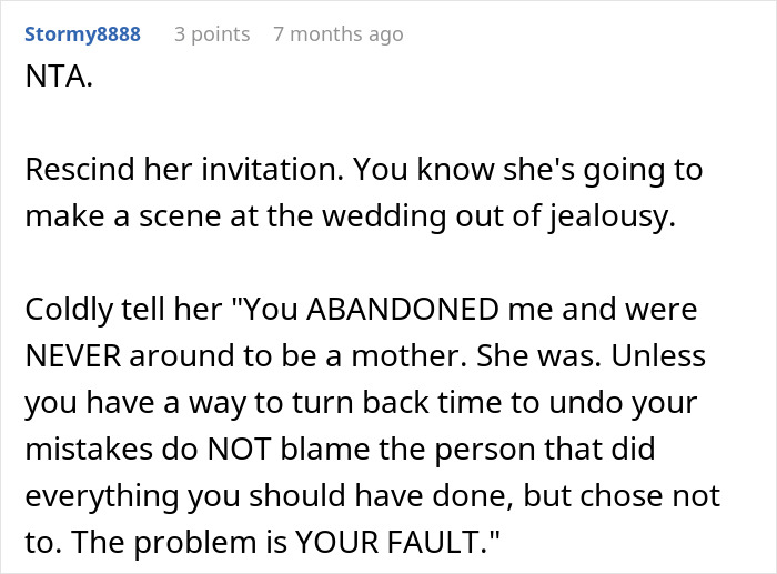 Screenshot of a forum comment advising to rescind invitation due to bio mom's expected jealousy at wedding honoring dad's bestie as mom.
