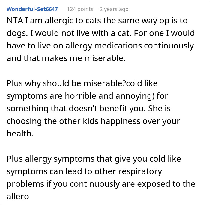 Text post discussing family conflict over childcare and health issues related to allergies in a family dispute. Text post discussing family conflict over childcare and health issues related to allergies in a family dispute.