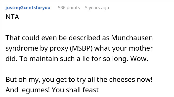 Screenshot of a Reddit comment discussing parents who lied about allergies and mentioning Munchausen syndrome by proxy.